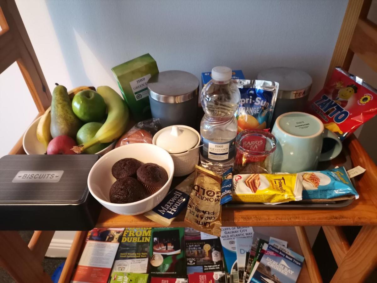 Bright And Cozy Room With Double Bed, Private Bathroom Not Ensuite, Breakfast To Go Dublin Exterior foto